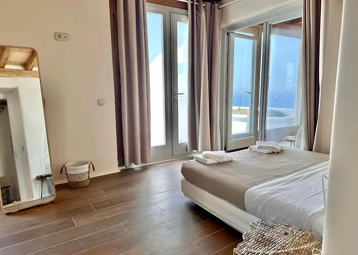 Aegean Lighthouse Villa Fanari (Mykonos)