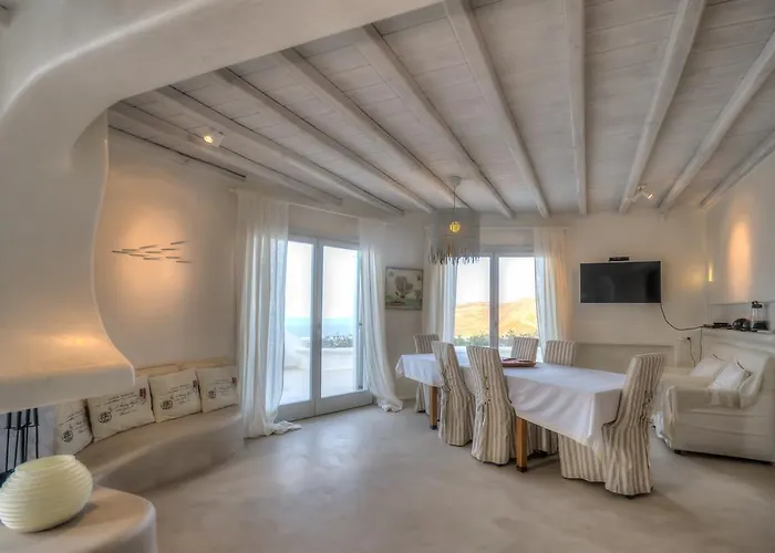 Willa Aegean Lighthouse