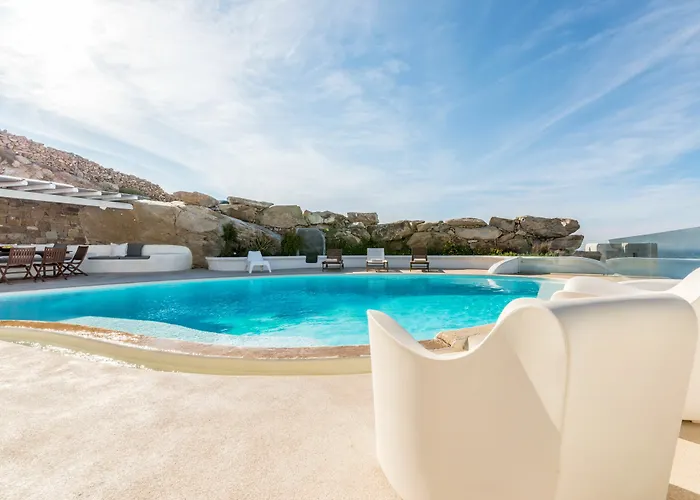 Willa Aegean Lighthouse